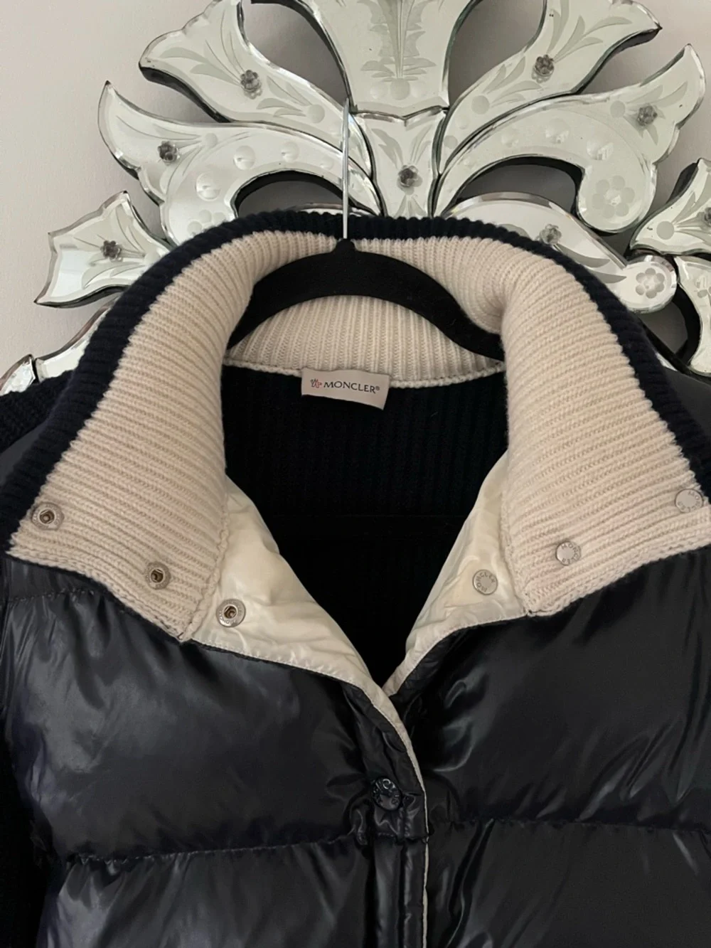 Moncler Navy Blur Puffer Jacket with Cream Rib Collar and Knit Sleeves - Picture 3 of 10